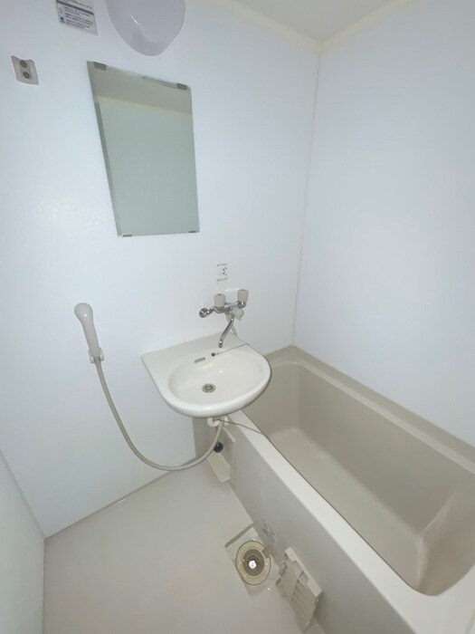 物件内観写真12　(バス／シャワールーム等)