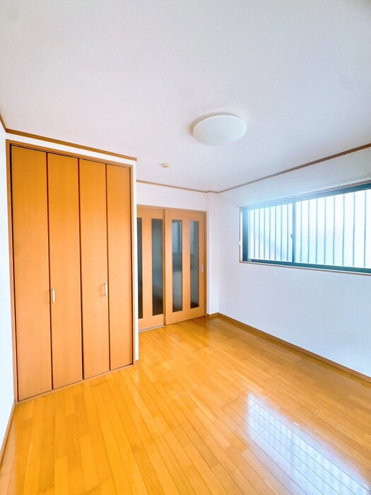 物件内観写真9　(居室)