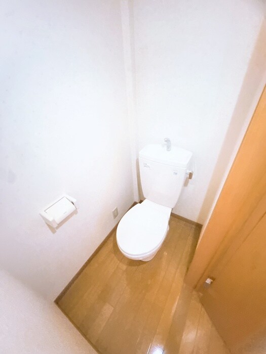 物件内観写真12　(トイレ)