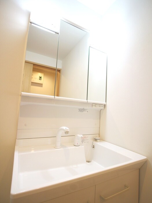 物件内観写真12　(洗面)