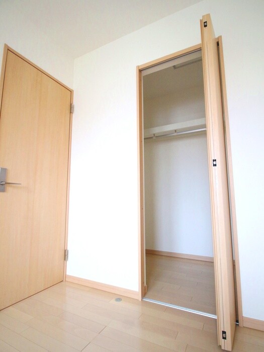 物件内観写真15　(収納)