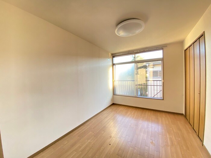 物件内観写真9　(居室)