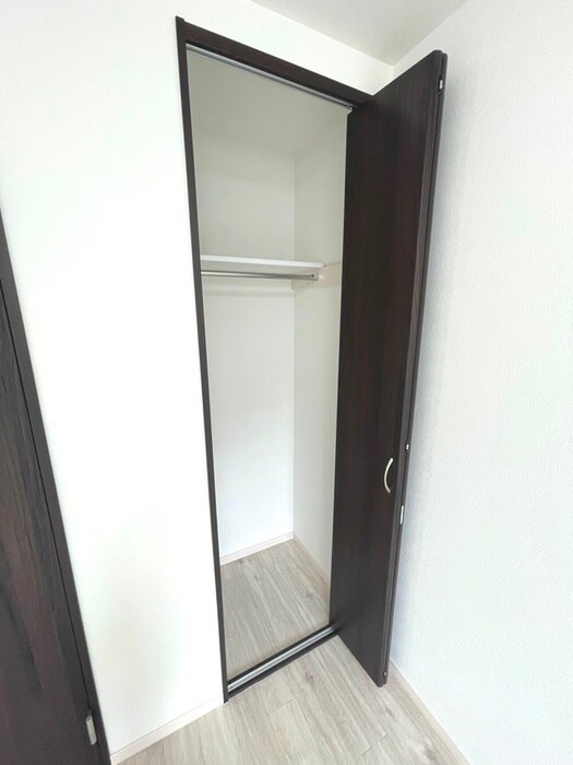 物件内観写真12　(収納)