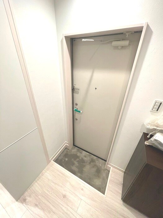 物件内観写真17　(玄関)