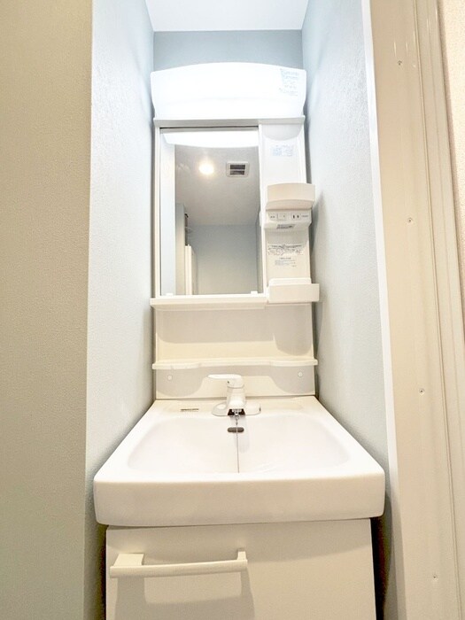 物件内観写真12　(洗面)