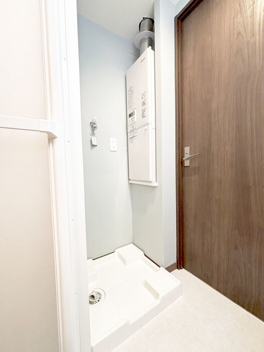 物件内観写真13　(洗濯機置場)