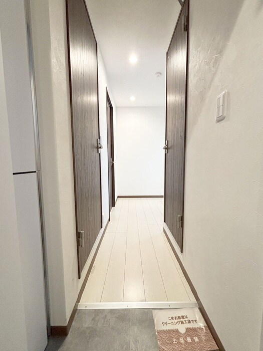 物件内観写真21　(玄関)