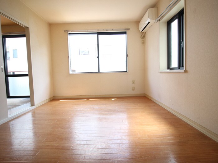 物件内観写真13　(居室)