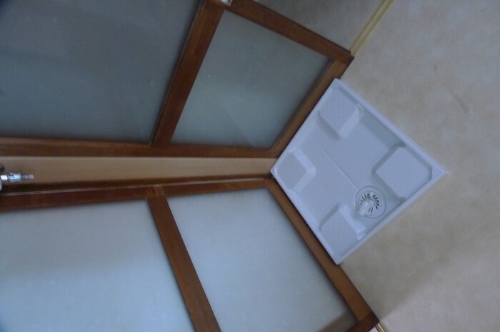 物件内観写真15　(洗濯機置場)