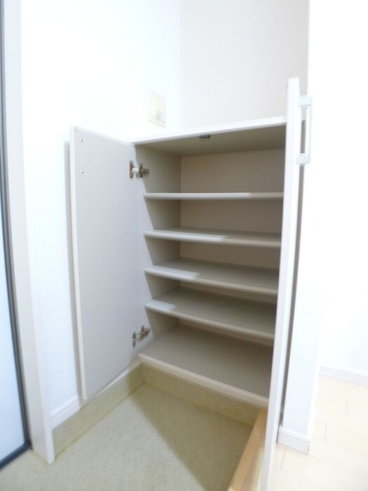 物件内観写真19　(靴箱)