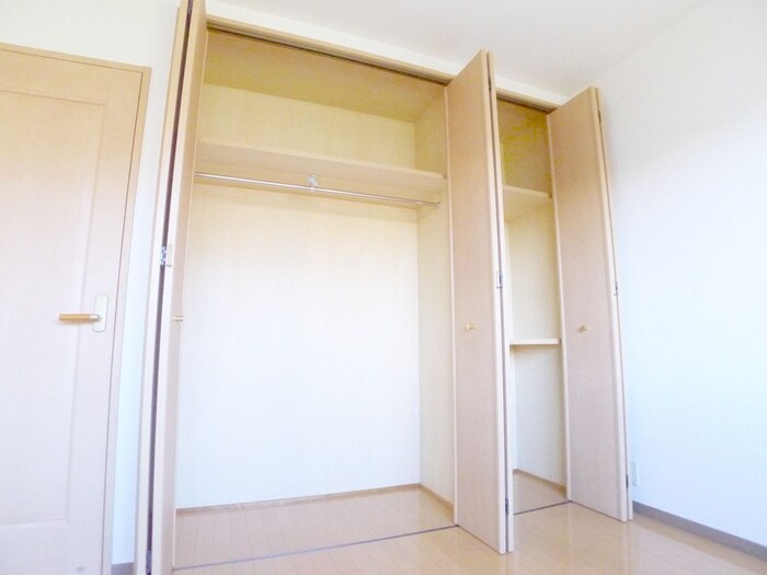 物件内観写真11　(収納)