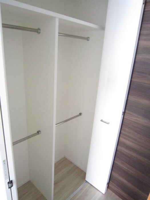 物件内観写真10　(収納)