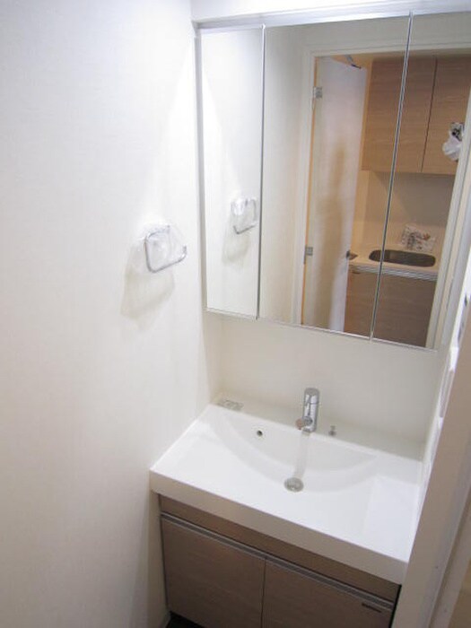 物件内観写真12　(洗面)