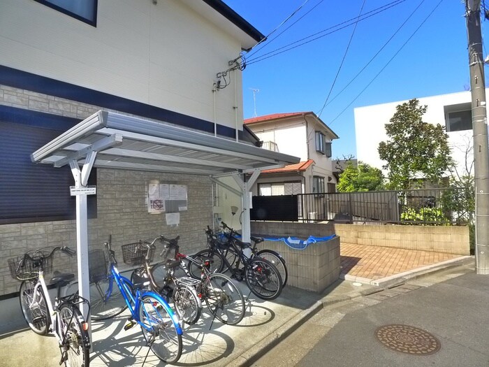 物件外観写真4　(駐輪場)