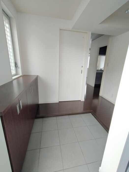 物件内観写真17　(廊下)