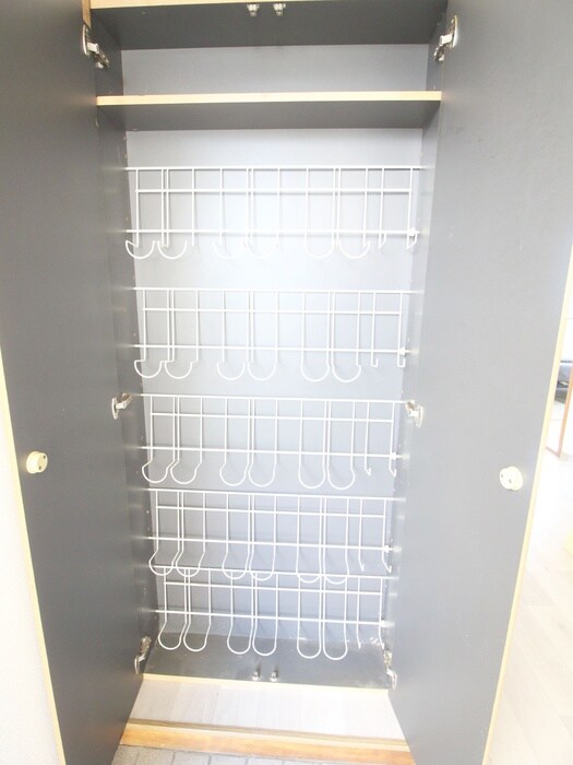 物件内観写真15　(靴箱)