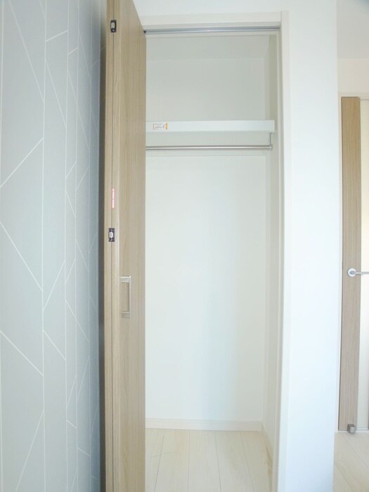 物件内観写真12　(収納)