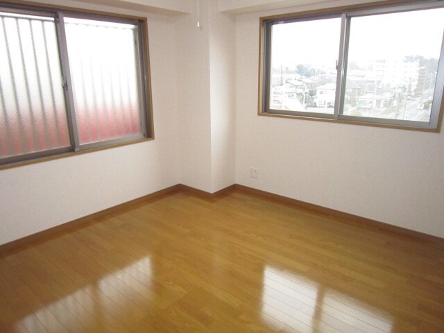 物件内観写真15　(居室)