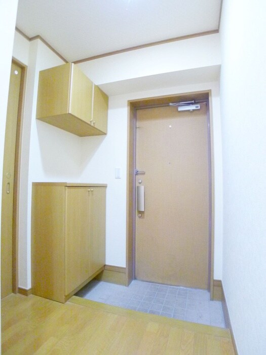 物件内観写真21　(玄関)