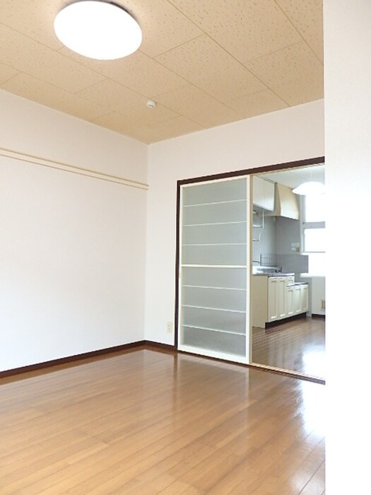 物件内観写真11　(居室)