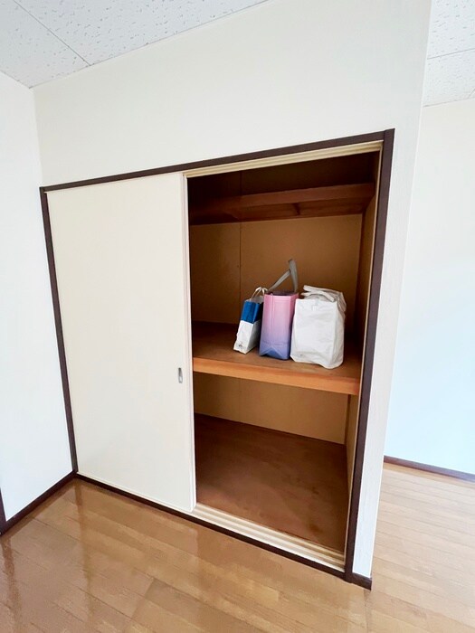 物件内観写真11　(収納)