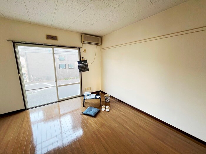 物件内観写真13　(居室)