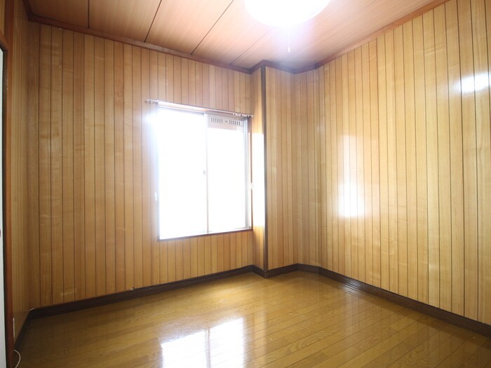 物件内観写真9　(居室)