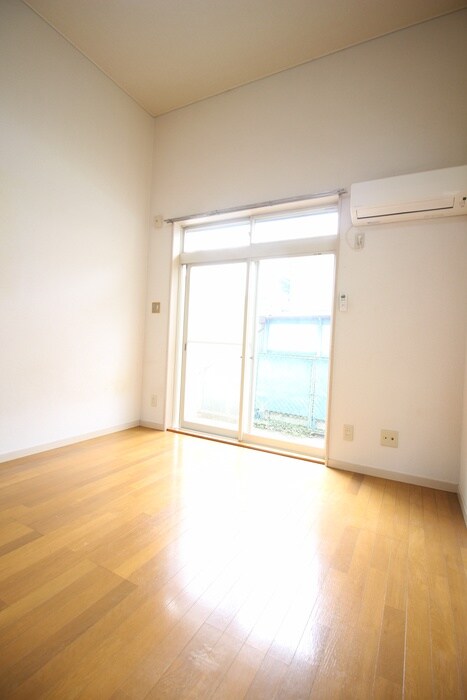 物件内観写真10　(居室)