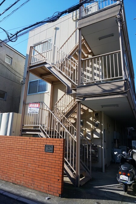 Arajyuku　Nine　In外観写真