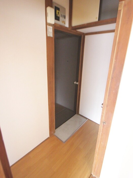 物件内観写真17　(廊下)