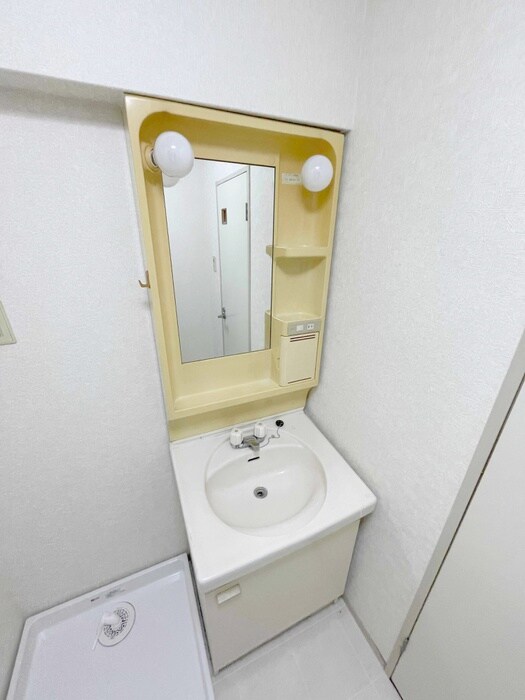 物件内観写真9　(洗面)