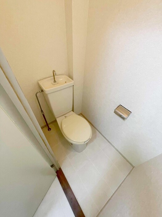 物件内観写真12　(トイレ)