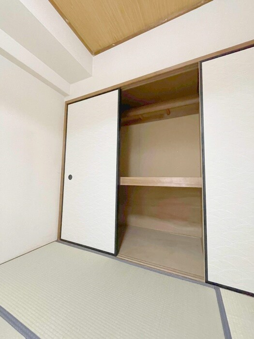 物件内観写真16　(収納)