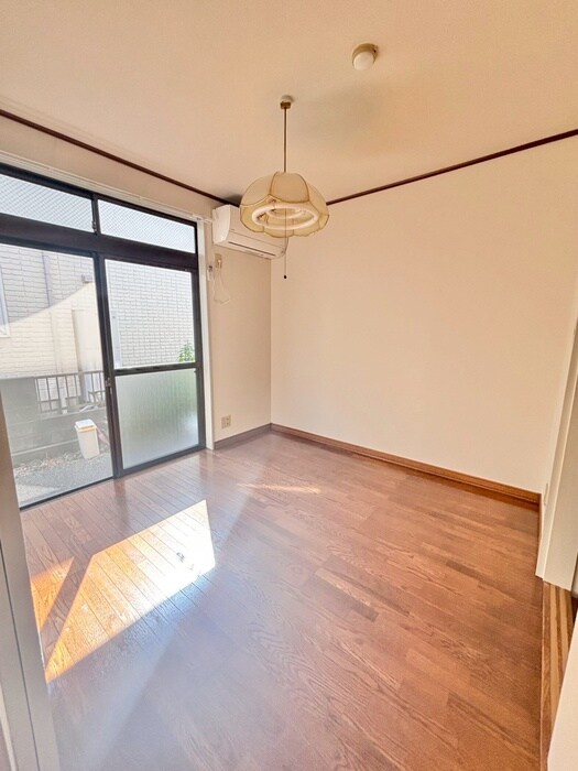 物件内観写真18　(廊下)