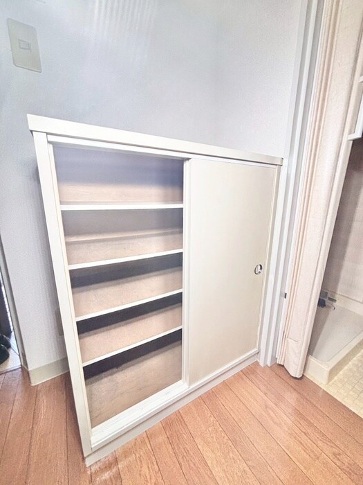 物件内観写真20　(室内からの展望)