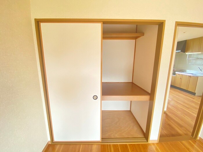 物件内観写真13　(収納)