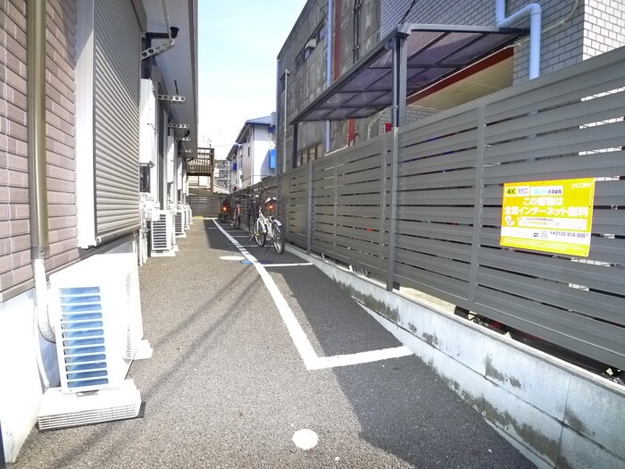 物件外観写真5　(駐輪場)