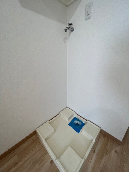 物件内観写真17　(洗濯機置場)