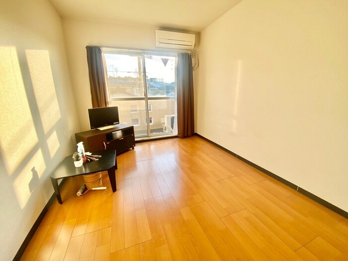 物件内観写真7　(居室)