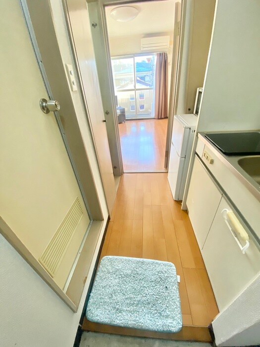 物件内観写真15　(廊下)