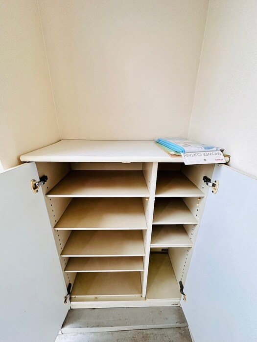 物件内観写真18　(靴箱)