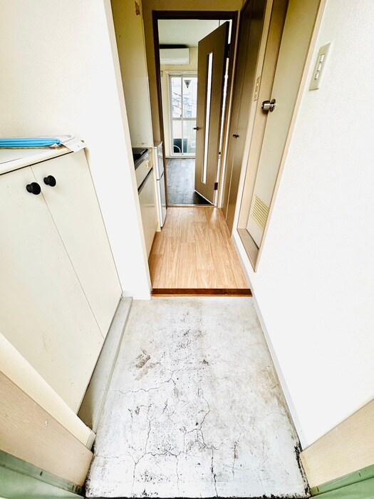 物件内観写真19　(玄関)