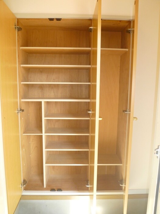 物件内観写真12　(靴箱)