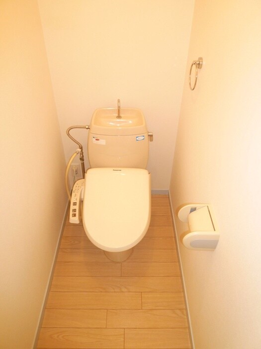 物件内観写真14　(トイレ)