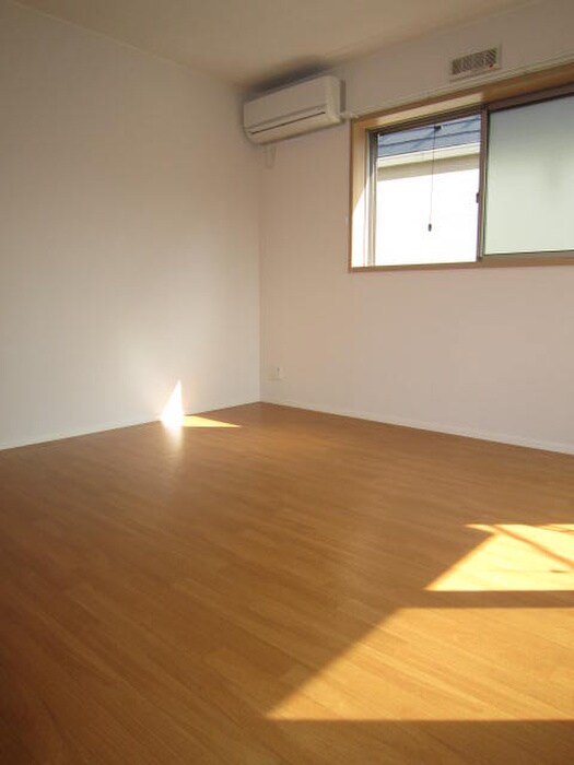 物件内観写真5　(居室)