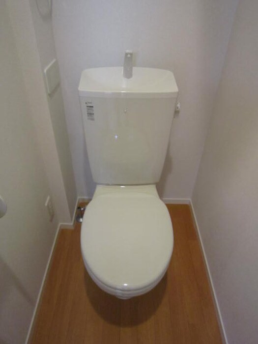 物件内観写真12　(トイレ)
