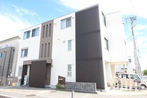 メゾンキャロル外観写真