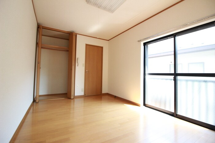 物件内観写真8　(居室)