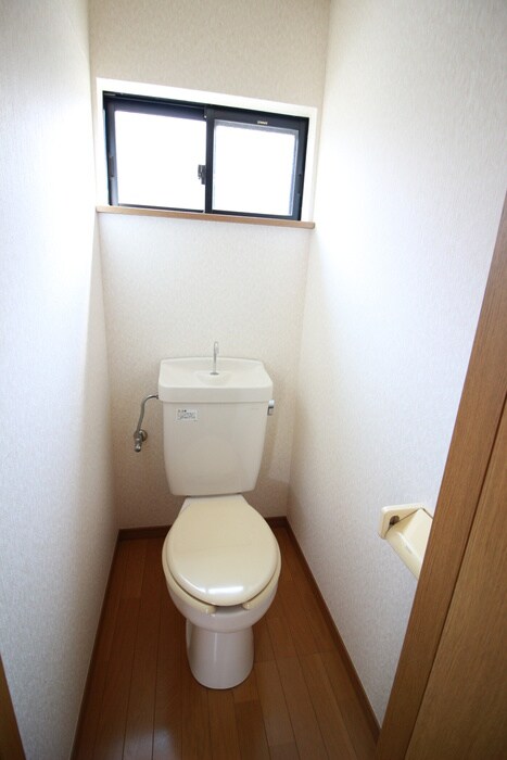 物件内観写真11　(トイレ)