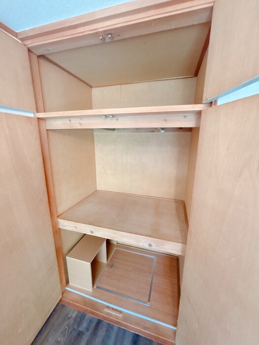 物件内観写真10　(収納)